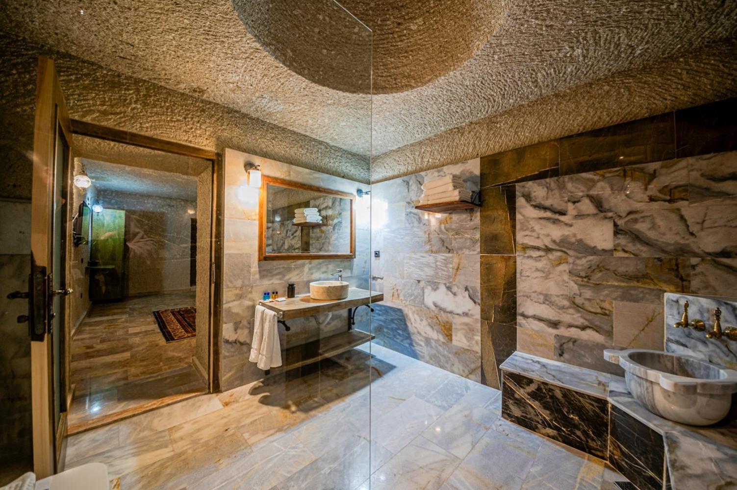 Majestic Cave House 호텔 네브셰히르 외부 사진